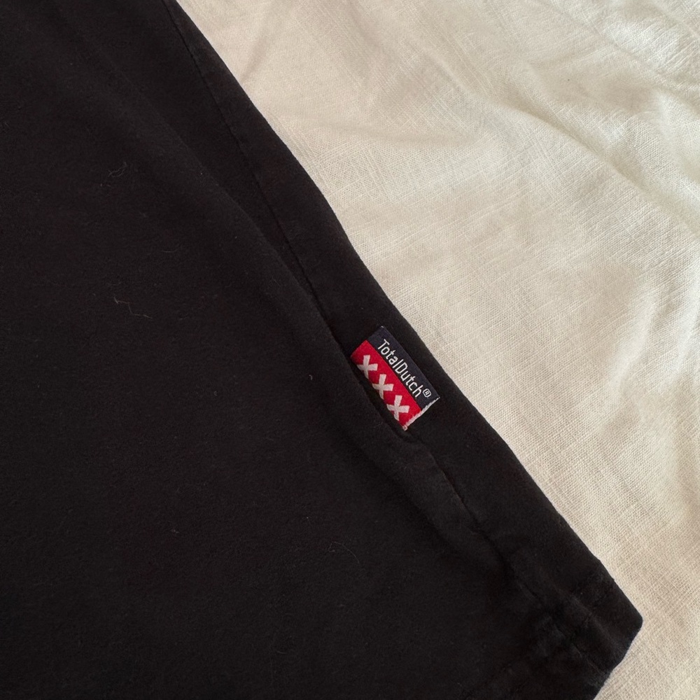 AMSTERDAM T-SHIRT - Picture 4 of 5